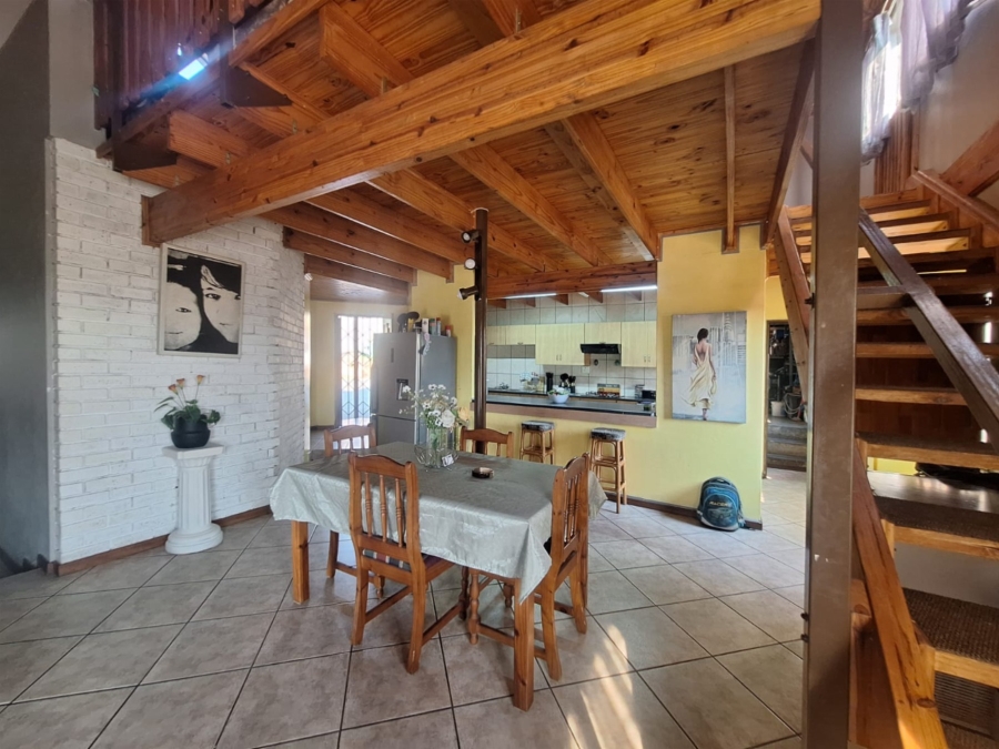 6 Bedroom Property for Sale in Meerhof North West